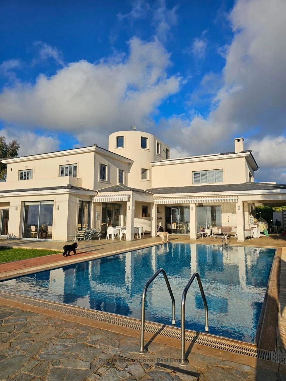 420m² House for Sale in Konia, Paphos District