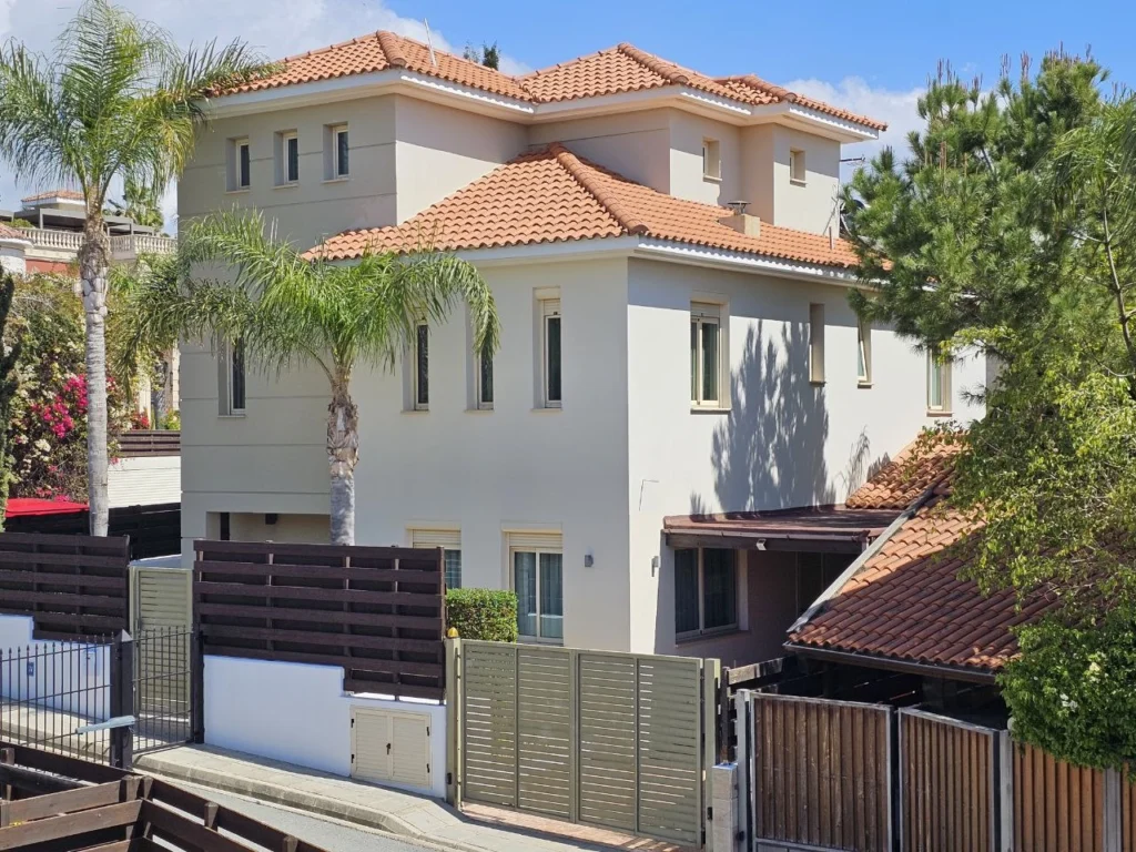 5 Bedroom House for Sale in Parekklisia Tourist Area, Limassol District