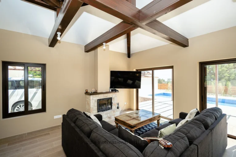 5 Bedroom House for Sale in Souni, Limassol District
