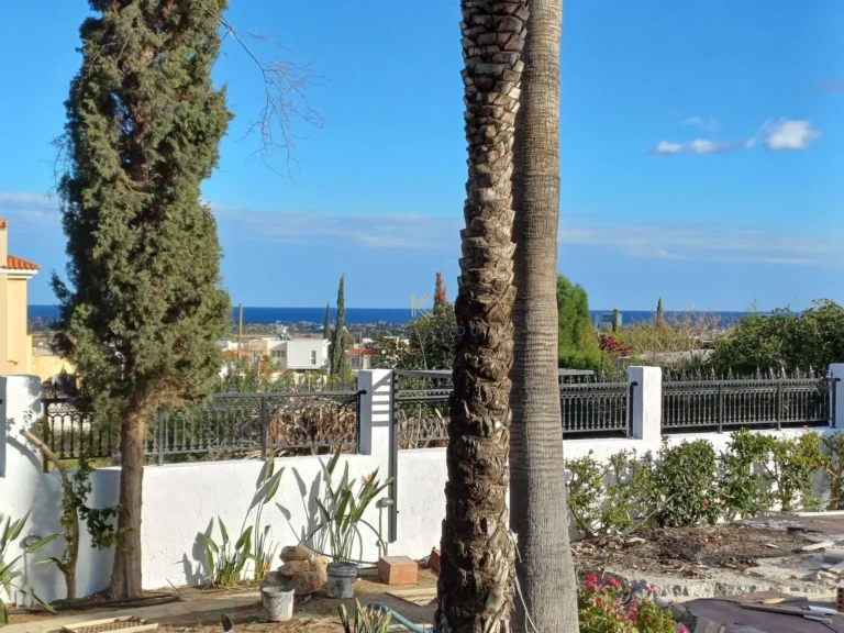 5 Bedroom House for Sale in Oroklini, Larnaca District
