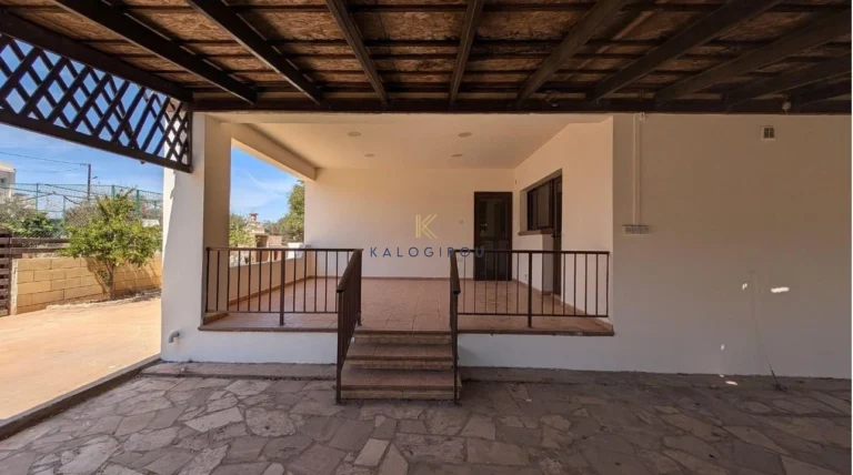 3 Bedroom House for Sale in Avgorou, Famagusta District