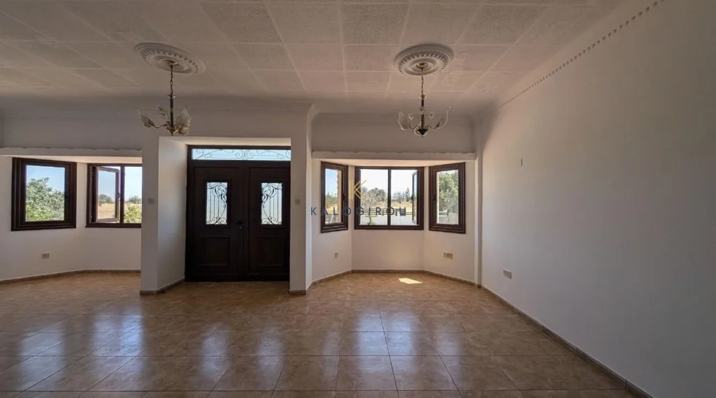 3 Bedroom House for Sale in Avgorou, Famagusta District