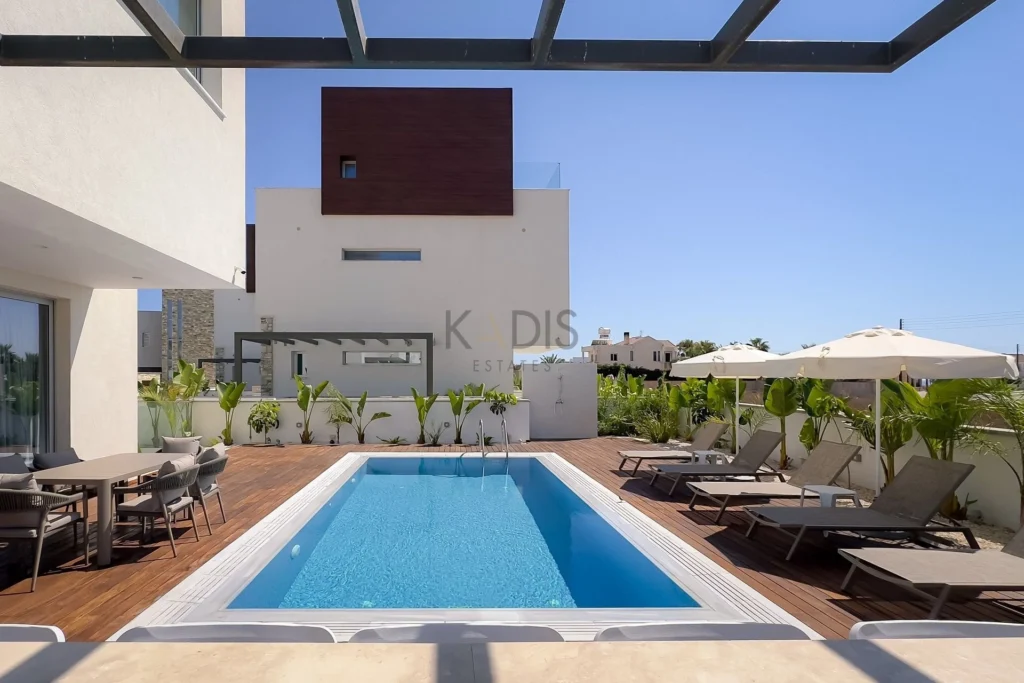 4 Bedroom House for Sale in Famagusta – Agia Napa