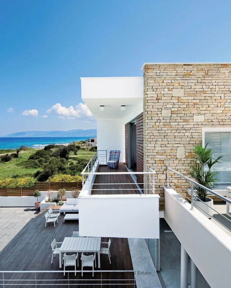 5 Bedroom House for Sale in Latchi (Lakki / Latsi), Paphos District