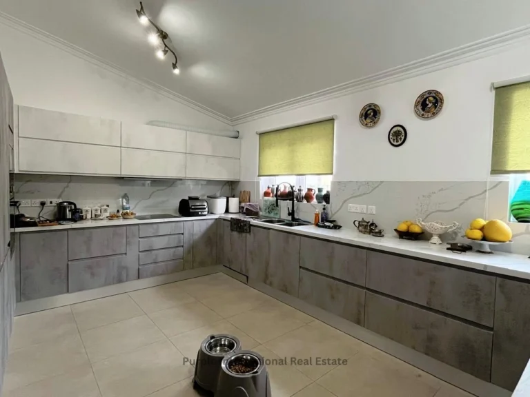 4 Bedroom House for Sale in Tala, Paphos District