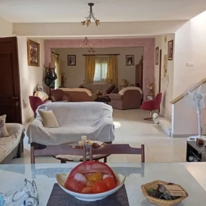 4 Bedroom House for Sale in Pentakomo, Limassol District