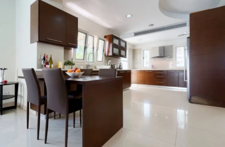 6+ Bedroom House for Sale in Paphos – Universal