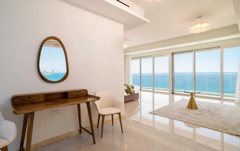 4 Bedroom Apartment for Rent in Parekklisia Tourist Area, Limassol District