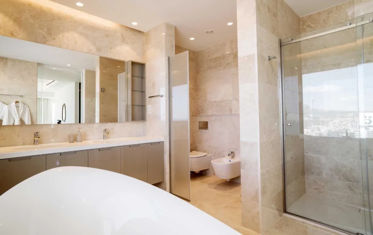 4 Bedroom Apartment for Rent in Parekklisia Tourist Area, Limassol District