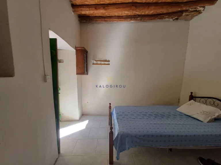 Cheap Houses and Villas for Sale Larnaca up to 200000 euro