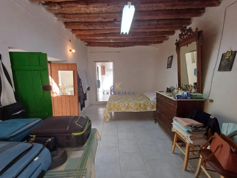 Cheap Houses and Villas for Sale Larnaca up to 200000 euro