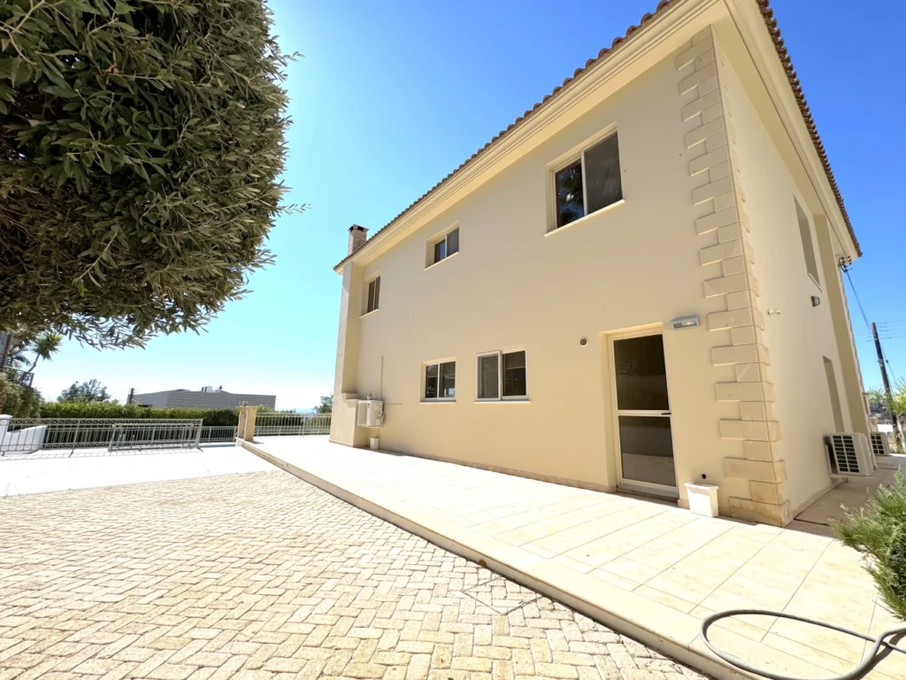 5 Bedroom House for Rent in Germasogeia, Limassol District