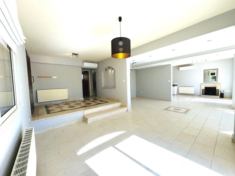 5 Bedroom House for Rent in Germasogeia, Limassol District