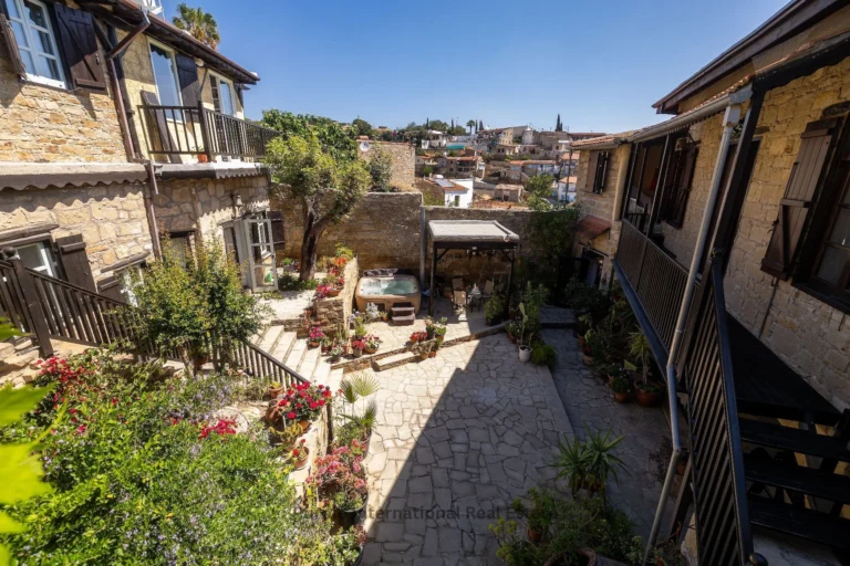 3 Bedroom House for Sale in Tochni, Larnaca District