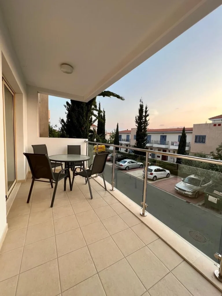 2 Bedroom Apartment for Sale in Paphos – Universal