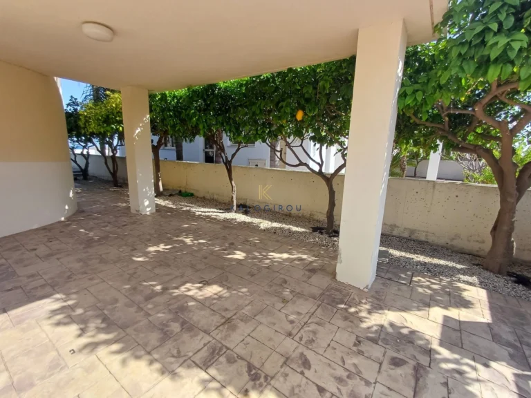 3 Bedroom House for Sale in Pervolia Larnacas