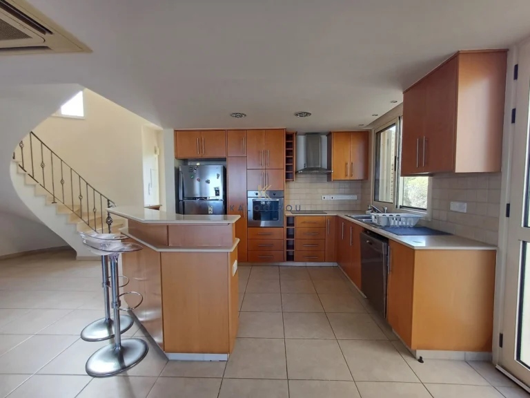 3 Bedroom House for Sale in Pervolia Larnacas