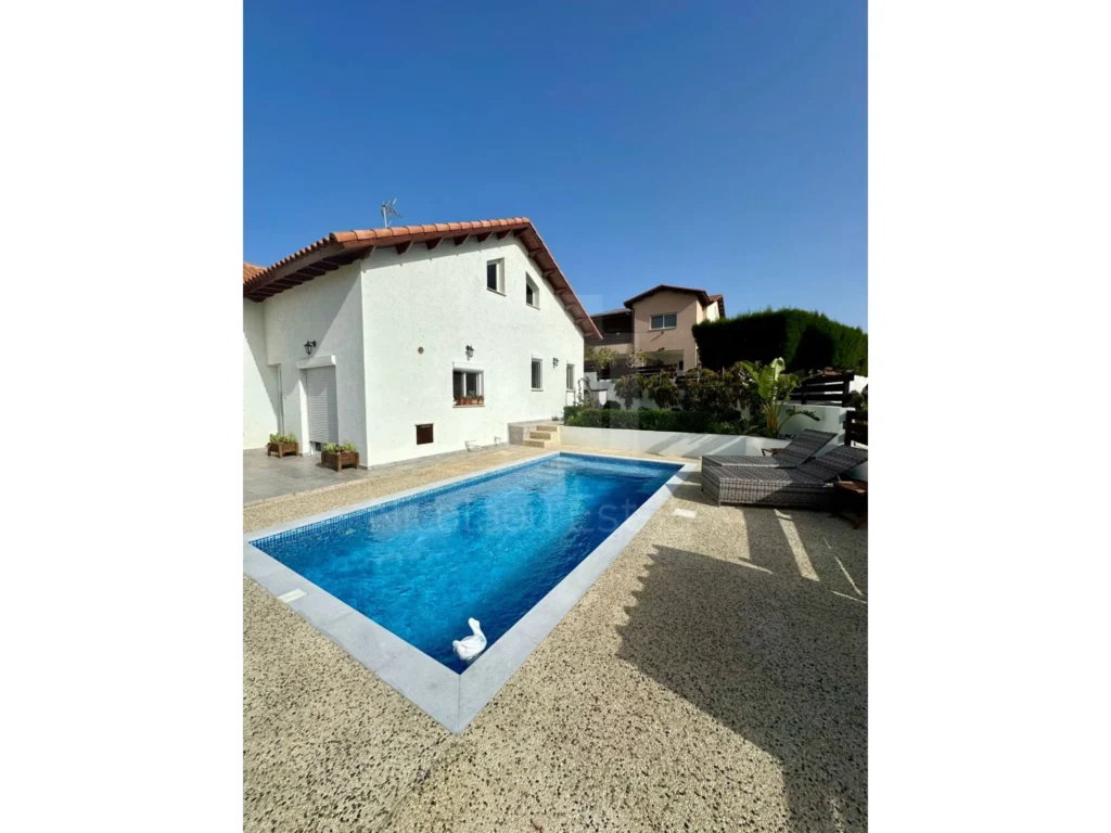 3 Bedroom House for Rent in Monagroulli, Limassol District