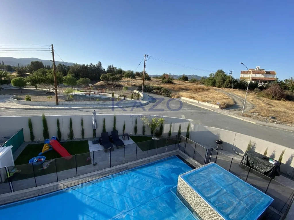 3 Bedroom House for Rent in Parekklisia, Limassol District