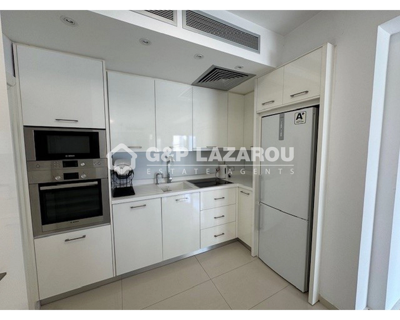 2 Bedroom Apartment for Rent in Germasogeia, Limassol District