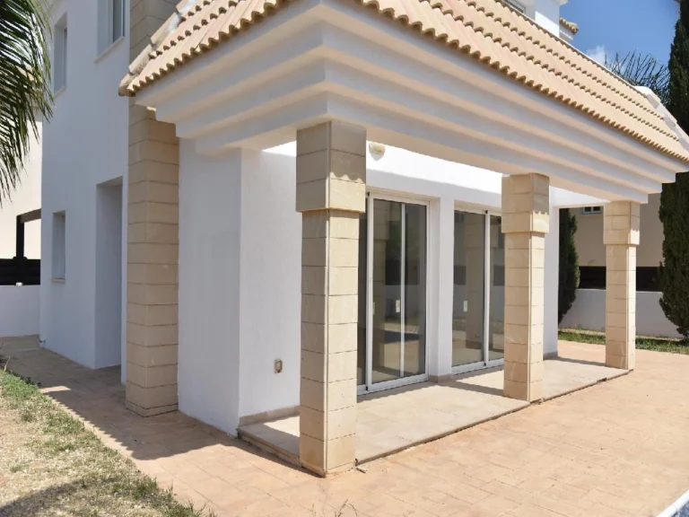 Cheap Houses and Villas for Sale Famagusta up to 400000 euro