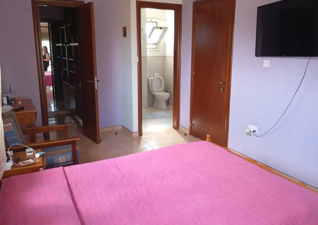 5 Bedroom House for Sale in Pentakomo, Limassol District