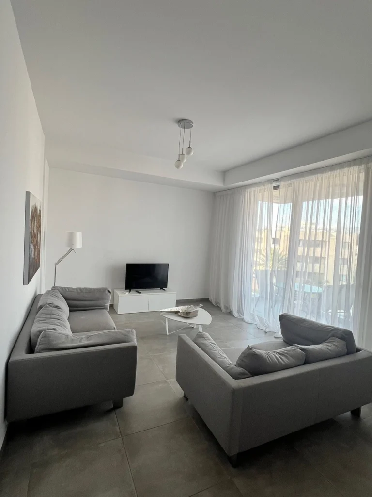 2 Bedroom Apartment for Sale in Paphos – Universal