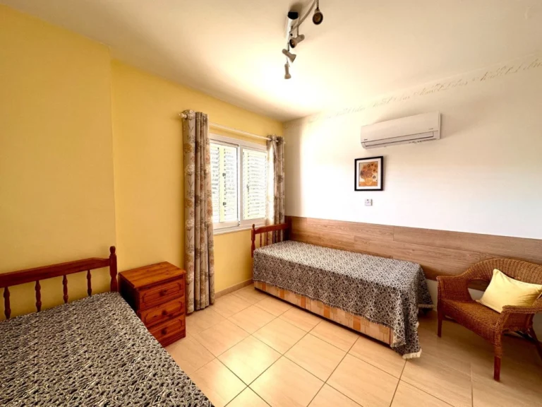 3 Bedroom House for Sale in Paphos – Universal