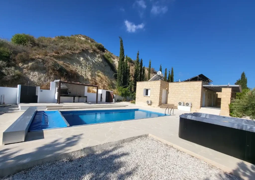 5 Bedroom House for Sale in Polis Chrysochous, Paphos District