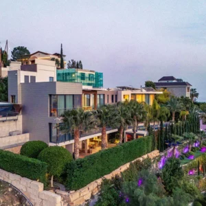 6+ Bedroom House for Sale in Agios Tychonas, Limassol District