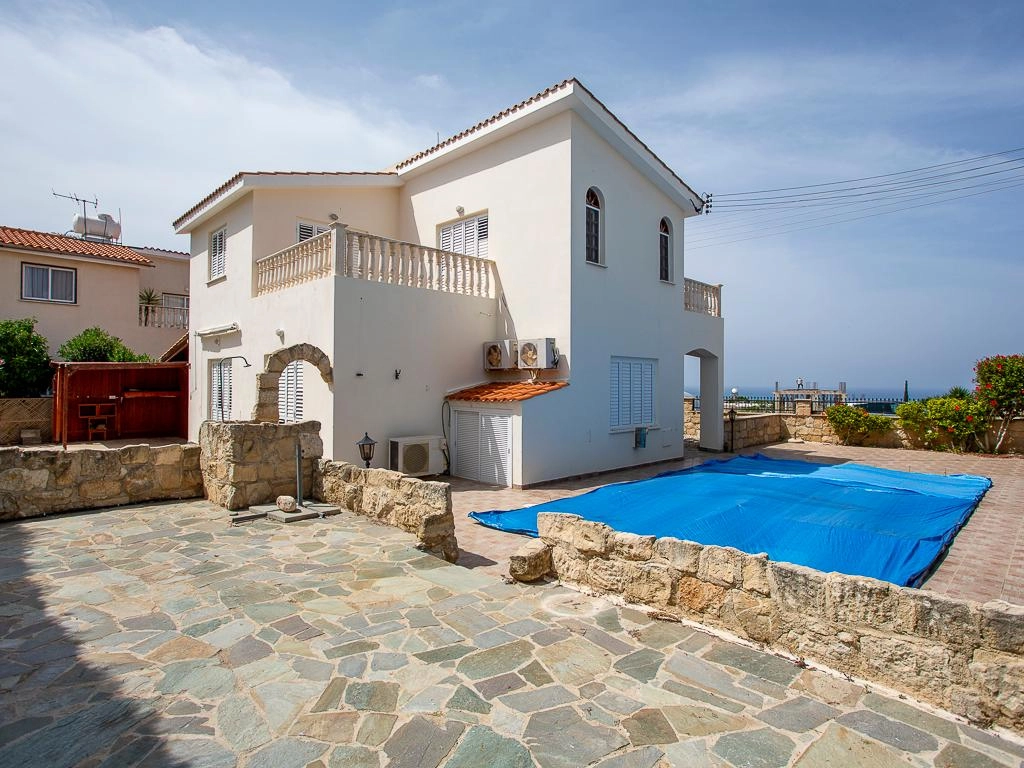 2 Bedroom House for Sale in Pegeia, Paphos District
