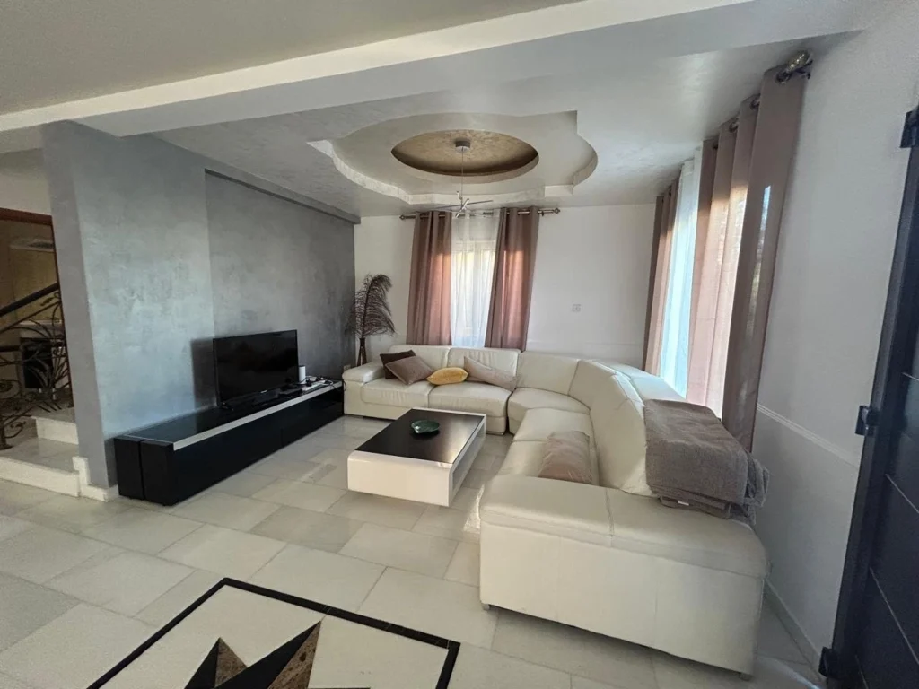 6+ Bedroom House for Rent in Potamos Germasogeias, Limassol District
