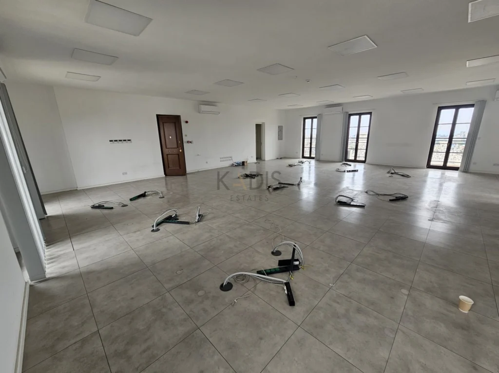 215m² Office for Sale in Limassol – Agios Athanasios