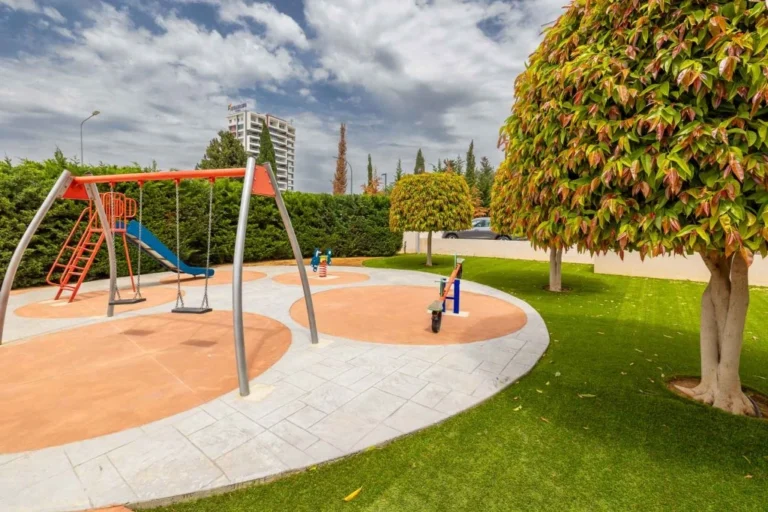 4 Bedroom Apartment for Sale in Agios Tychonas, Limassol District