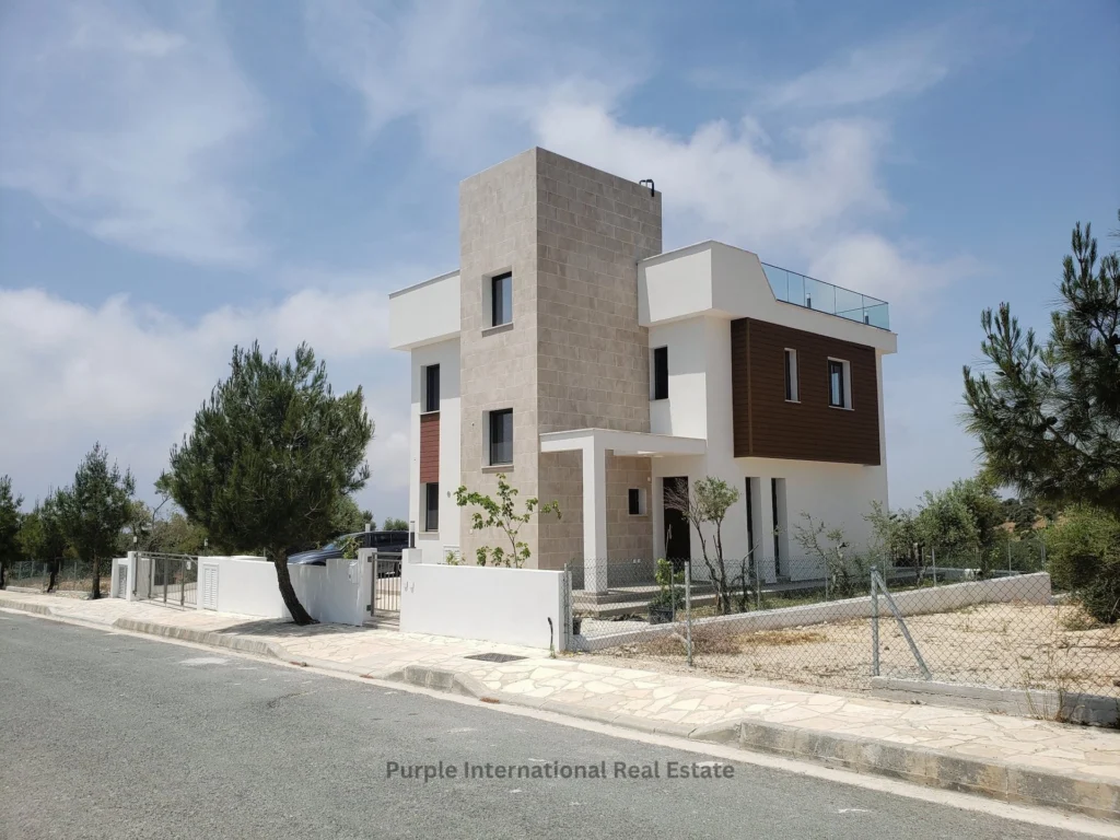 5 Bedroom House for Sale in Secret Valley, Paphos District