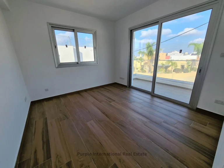 5 Bedroom House for Sale in Paphos – Anavargos