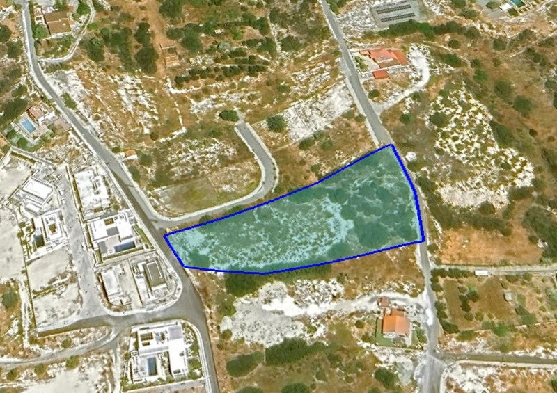 5,667m² Plot for Sale in Agios Tychonas, Limassol District