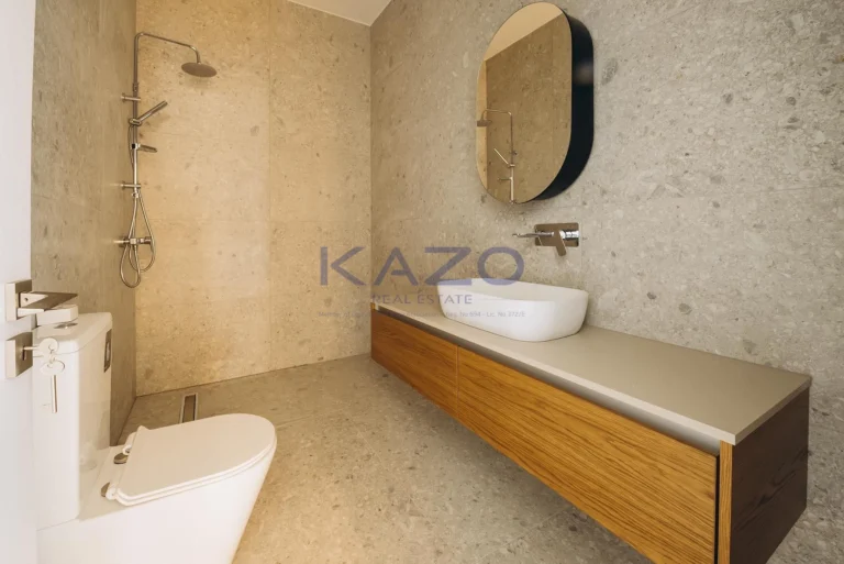 5 Bedroom House for Sale in Agios Tychonas, Limassol District