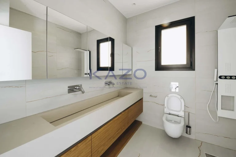 5 Bedroom House for Sale in Agios Tychonas, Limassol District