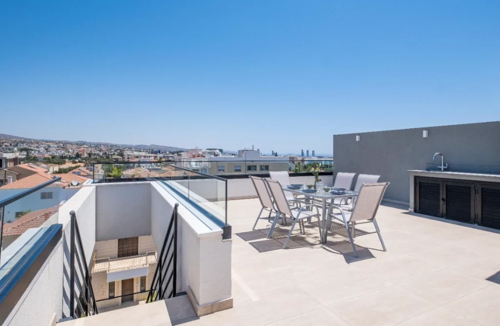 2 Bedroom Apartment for Rent in Limassol – Mesa Geitonia
