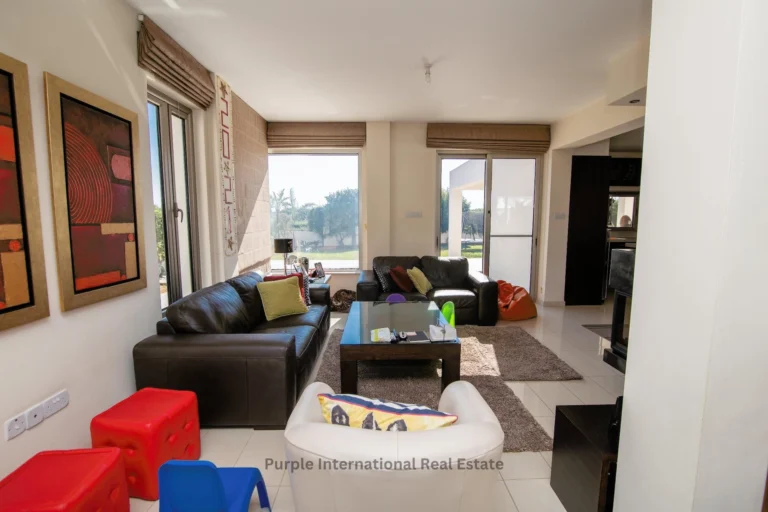 5 Bedroom House for Sale in Paralimni, Famagusta District