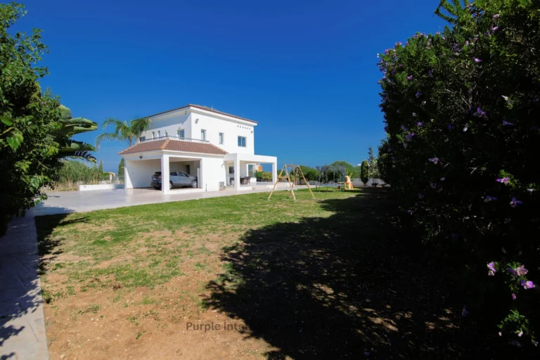 5 Bedroom House for Sale in Paralimni, Famagusta District
