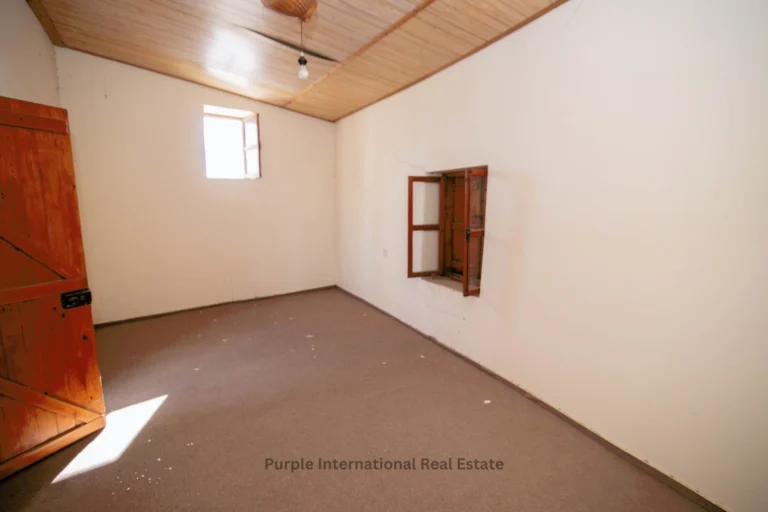 Cheap Houses and Villas for Sale Larnaca up to 200000 euro