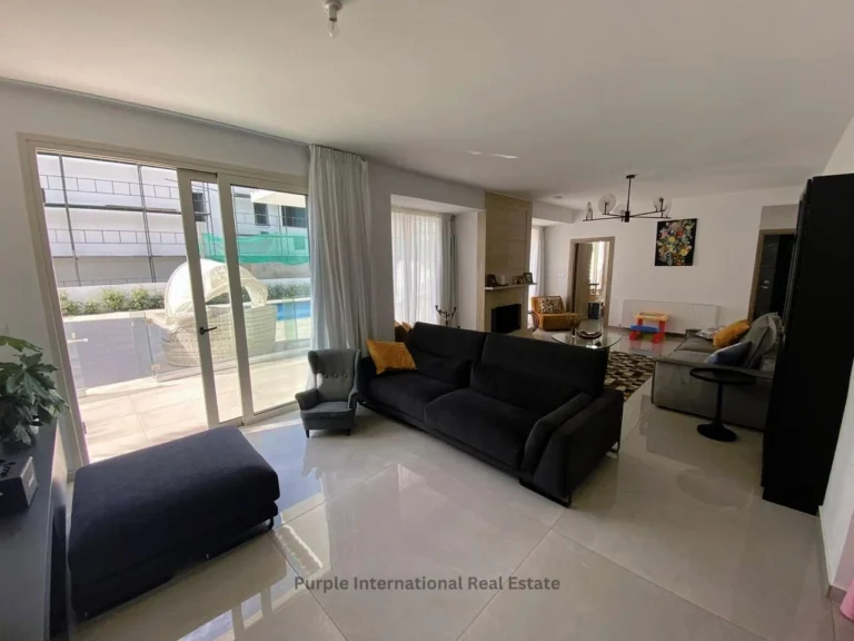 5 Bedroom House for Sale in Larnaca District