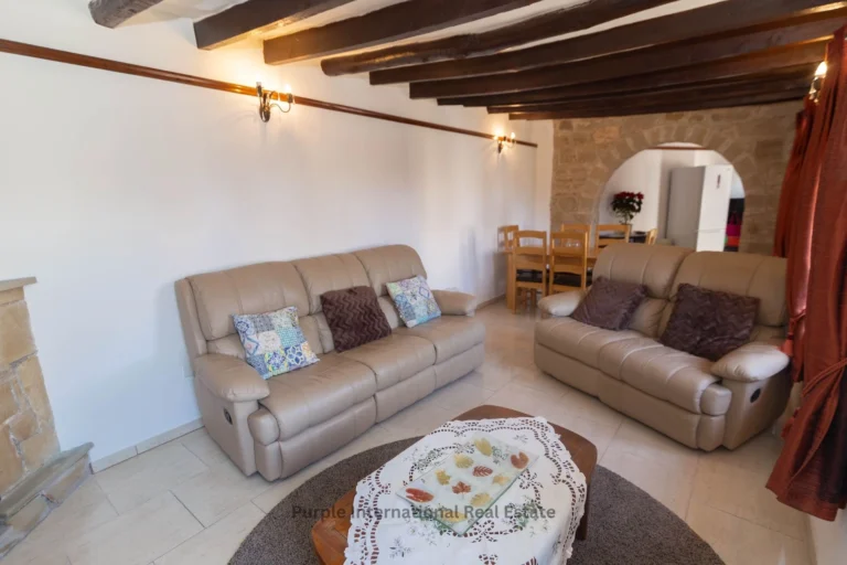 2 Bedroom House for Sale in Tochni, Larnaca District