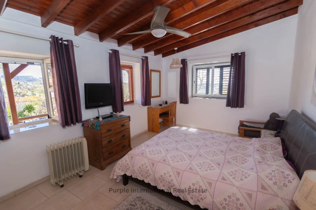 2 Bedroom House for Sale in Tochni, Larnaca District