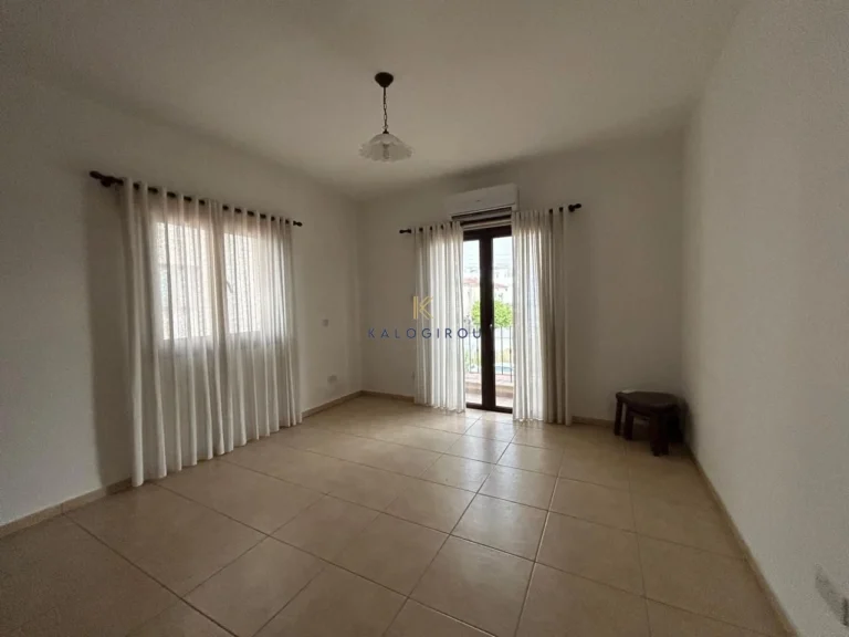 5 Bedroom House for Rent in Livadia Larnakas, Larnaca District