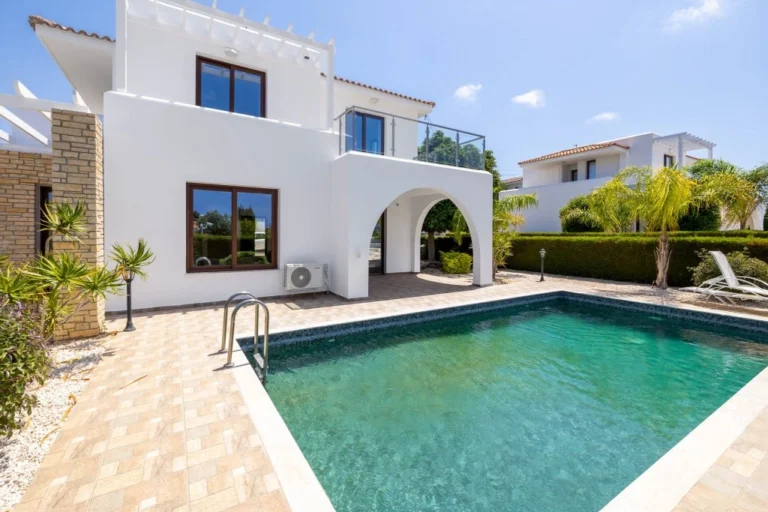 3 Bedroom House for Sale in Pegeia, Paphos District
