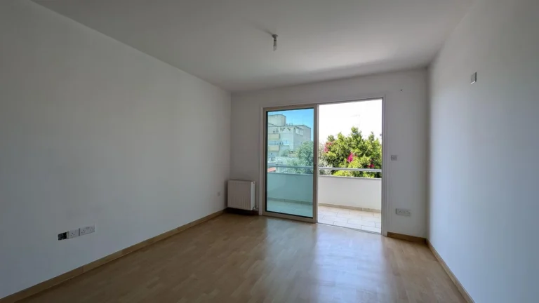 3 Bedroom Apartment for Sale in Strovolos, Nicosia District