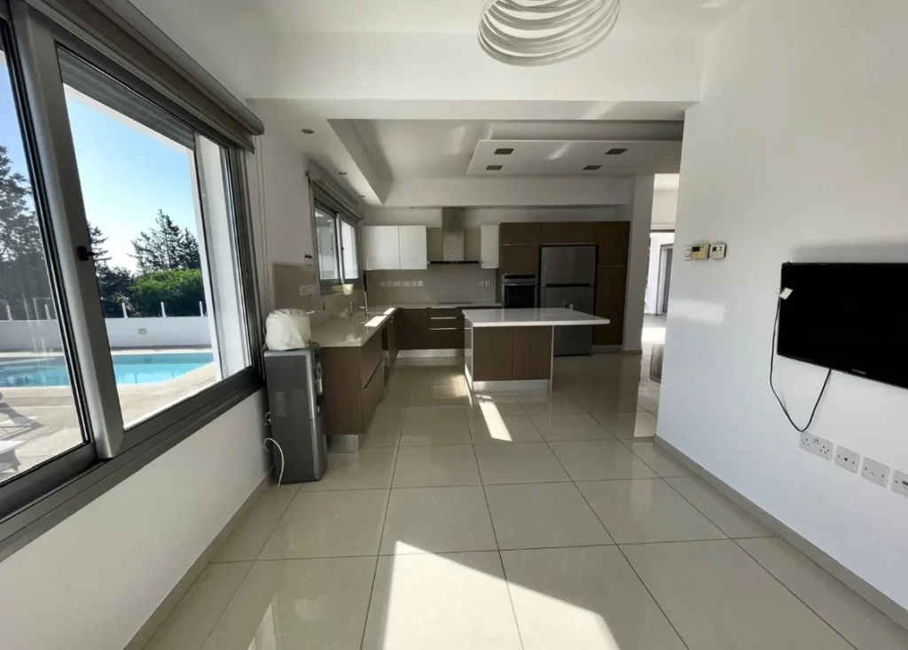 5 Bedroom House for Rent in Germasogeia, Limassol District
